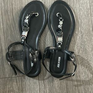 Black sandals size 7